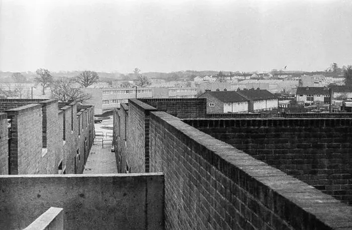 Framed Print : 1974 archive photograph of the Bishopsfield housing estate in Harlow Framed Print : 1974 archive photograph of the Bishopsfield housing estate in Harlow