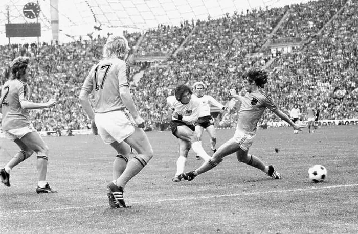 Framed Print : The 1974 FIFA World Cup final Germany vs. Holland: Here is the goal by Gerd Mueller resulting the final score 2: 1 Framed Print : The 1974 FIFA World Cup final Germany vs. Holland: Here is the goal by Gerd Mueller resulting the final score 2: 1
