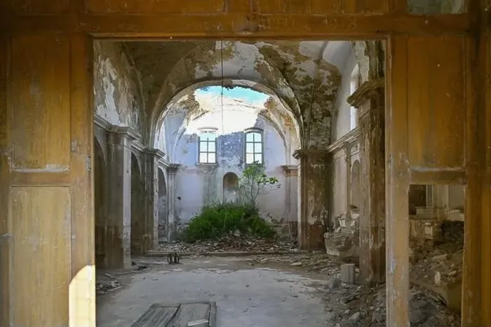 Framed Print : The abandoned village of Craco, Basilicata region, Italy Framed Print : The abandoned village of Craco, Basilicata region, Italy