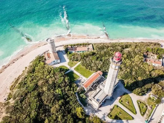 Framed Print : Aerial drone shot of the Phare des Baleines landmark or Lighthouse of the Whales Framed Print : Aerial drone shot of the Phare des Baleines landmark or Lighthouse of the Whales