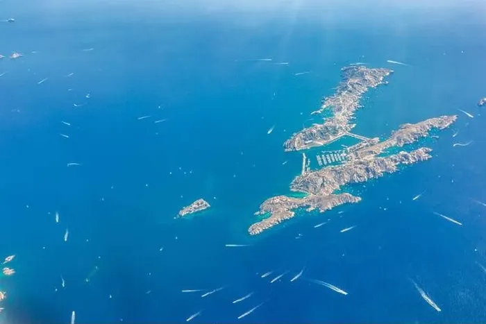 Framed Print : Aerial drone shot view of yachts between Ile Sainte Marguerite and Ile Saint Honorat in mediterranean sea