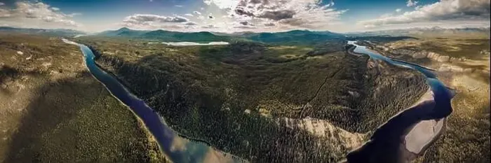 Framed Print : Aerial, drone view along the Yukon River in spring Framed Print : Aerial, drone view along the Yukon River in spring