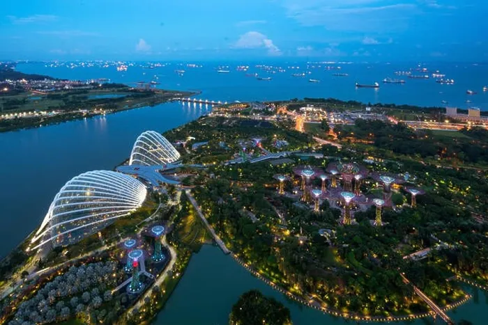 Framed Print : Aerial night view of Singapore Gardens near Marina Bay in Singapore in night