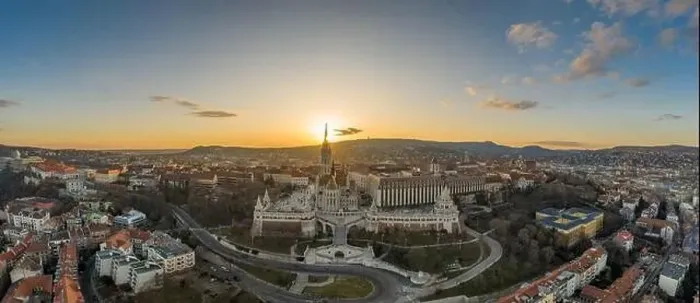 Framed Print : Aerial panorama drone shot of Matthias Church Fisherman's Bastion on Buda Hill in Budapest sunset Framed Print : Aerial panorama drone shot of Matthias Church Fisherman's Bastion on Buda Hill in Budapest sunset