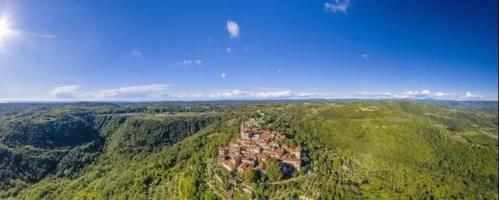 Framed Print : Aerial panoramic drone picture of the medieval town of Groznjan on the Istrian peninsula during daytime in summer Framed Print : Aerial panoramic drone picture of the medieval town of Groznjan on the Istrian peninsula during daytime in summer