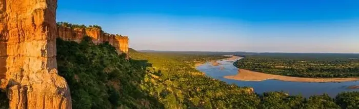 Framed Print : An aerial panoramic of the stunning Chilojo cliffs in Zimbabwe's Gonarezhou National park Framed Print : An aerial panoramic of the stunning Chilojo cliffs in Zimbabwe's Gonarezhou National park