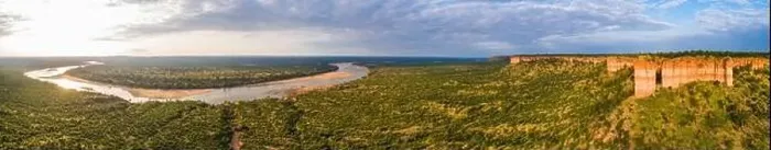 Framed Print : An aerial panoramic of the stunning Chilojo cliffs in Zimbabwe's Gonarezhou National park Framed Print : An aerial panoramic of the stunning Chilojo cliffs in Zimbabwe's Gonarezhou National park