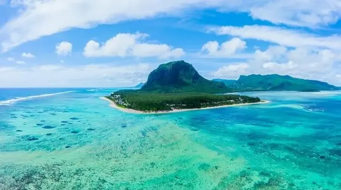 Framed Print : Aerial panoramic view of Mauritius island - Detail of Le Morne Brabant mountain with underwater waterfall perspective Framed Print : Aerial panoramic view of Mauritius island - Detail of Le Morne Brabant mountain with underwater waterfall perspective