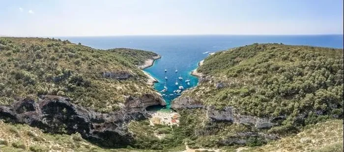 Framed Print : Aerial panoramic view of sheltered Stiniva cove beach of Adriatic sea on Vis Island in Croatia summer Framed Print : Aerial panoramic view of sheltered Stiniva cove beach of Adriatic sea on Vis Island in Croatia summer