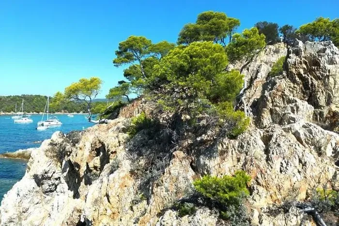 Framed Print : Aerial Photo of a rocky cliff by Plage de l'Estagnol in the Var department Framed Print : Aerial Photo of a rocky cliff by Plage de l'Estagnol in the Var department