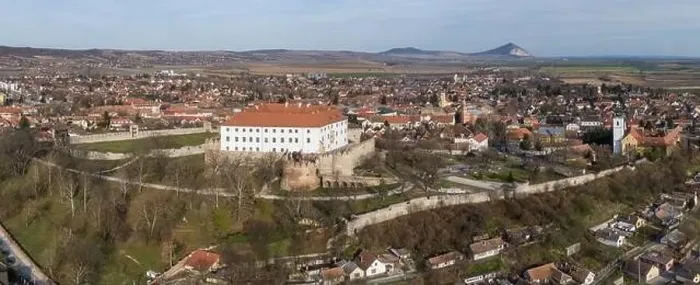 Framed Print : Aerial photo from Siklos castle with Tenkes mountain Framed Print : Aerial photo from Siklos castle with Tenkes mountain