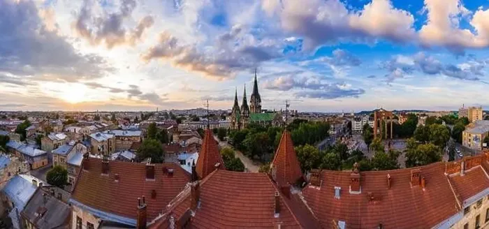 Framed Print : Aerial veiw on Elizabeth church in Lviv, Ukraine from drone Framed Print : Aerial veiw on Elizabeth church in Lviv, Ukraine from drone