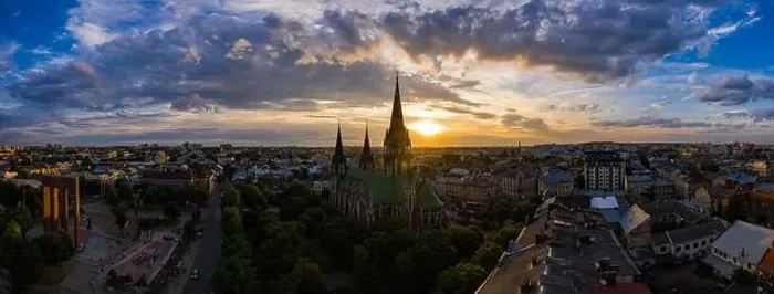 Framed Print : Aerial veiw on Elizabeth church in Lviv, Ukraine from drone Framed Print : Aerial veiw on Elizabeth church in Lviv, Ukraine from drone