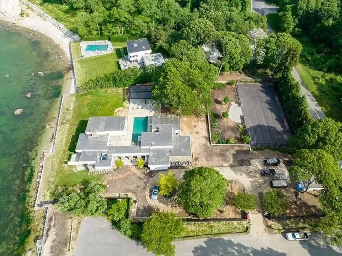 Framed Print : aerial view of 4 Dawn Lane, Shelter Island, NY