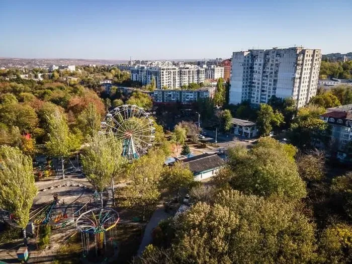 Framed Print : aerial view of amusement park with ferris wheel in chisinau Framed Print : aerial view of amusement park with ferris wheel in chisinau