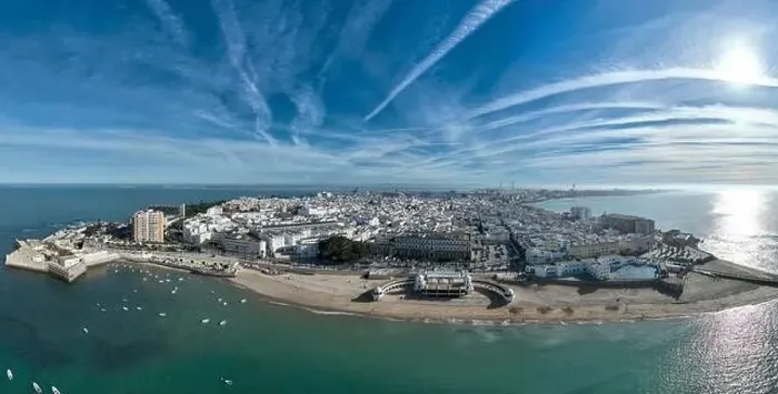 Framed Print : aerial view of the beach of la caleta in the city of Cádiz, Andalusia Framed Print : aerial view of the beach of la caleta in the city of Cádiz, Andalusia