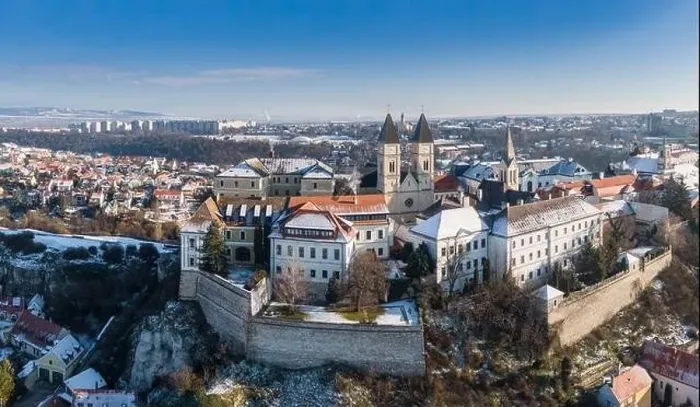 Framed Print : Aerial view of Castle in Veszprem in winter Framed Print : Aerial view of Castle in Veszprem in winter