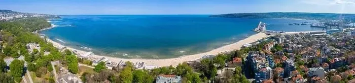 Framed Print : Aerial view of the central beach of the bulgarian town Varna Framed Print : Aerial view of the central beach of the bulgarian town Varna
