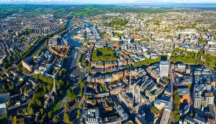 Framed Print : Aerial view of central Bristol in sunny morning, England Framed Print : Aerial view of central Bristol in sunny morning, England