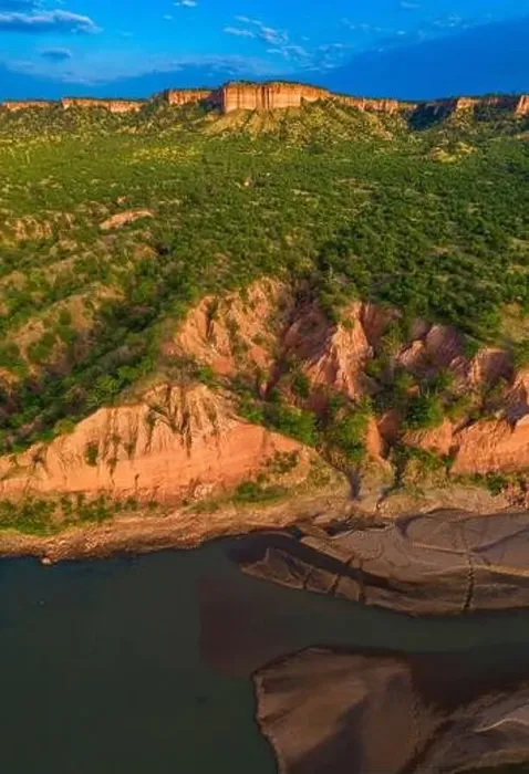Framed Print : An aerial view of the Chilojo cliffs, Gonarezhou National Park, Zimbabwe Framed Print : An aerial view of the Chilojo cliffs, Gonarezhou National Park, Zimbabwe