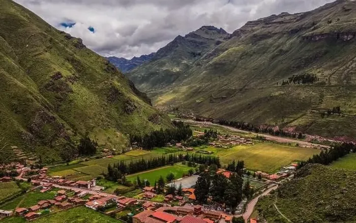 Framed Print : Aerial View over the Club Royal Inka, Pisac, Peru Framed Print : Aerial View over the Club Royal Inka, Pisac, Peru