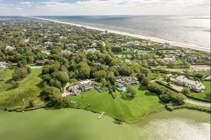 Framed Print : Aerial view of estates near the ocean in Southampton, NY Framed Print : Aerial view of estates near the ocean in Southampton, NY