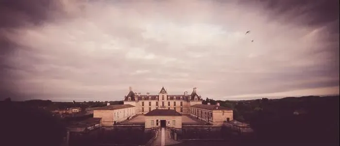 Framed Print : Aerial view, France, the renaissance castle, Cadillac in Gironde, filmed by drone, Aquitaine Framed Print : Aerial view, France, the renaissance castle, Cadillac in Gironde, filmed by drone, Aquitaine