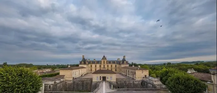 Framed Print : Aerial view, France, the renaissance castle, Cadillac in Gironde, filmed by drone, Aquitaine Framed Print : Aerial view, France, the renaissance castle, Cadillac in Gironde, filmed by drone, Aquitaine