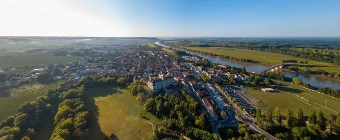 Framed Print : Aerial view, France, the renaissance castle, Cadillac in Gironde, filmed by drone, Aquitaine