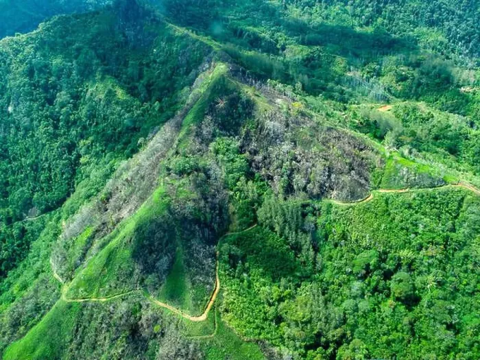 Framed Print : Aerial view of green mountains in Papua New Guinea Framed Print : Aerial view of green mountains in Papua New Guinea