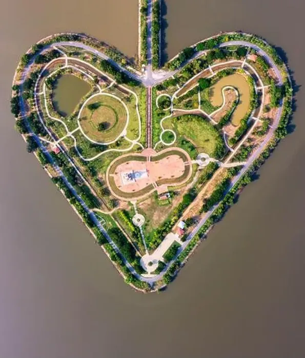 Framed Print : Aerial top view of Heart shaped island (The Holy Heart Land Talayluang) at daytime in Thung Talayluang in Sukhothai Framed Print : Aerial top view of Heart shaped island (The Holy Heart Land Talayluang) at daytime in Thung Talayluang in Sukhothai