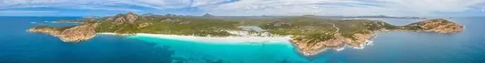 Framed Print : Aerial view of Hellfire bay near Esperance viewed during a cloudy day, Australia Framed Print : Aerial view of Hellfire bay near Esperance viewed during a cloudy day, Australia