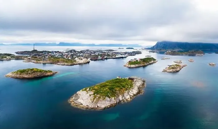 Framed Print : Aerial view of Henningsvaer fishing village on Lofoten islands in Norway Framed Print : Aerial view of Henningsvaer fishing village on Lofoten islands in Norway