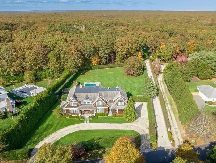 Framed Print : aerial view of a home at 16 ranch court, sagaponack, ny
