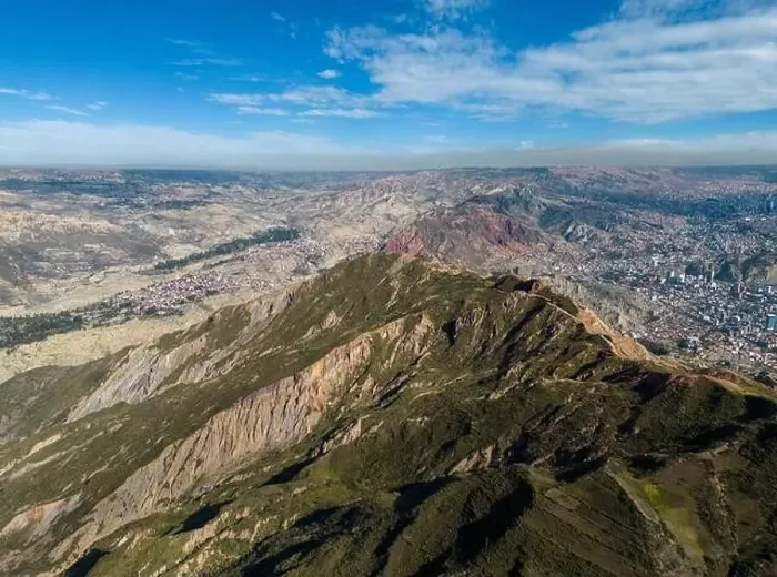 Framed Print : Aerial view from the impressive landmark Muela del Diablo down into the valley with the highest capital Framed Print : Aerial view from the impressive landmark Muela del Diablo down into the valley with the highest capital