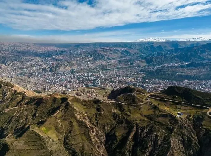 Framed Print : Aerial view from the impressive landmark Muela del Diablo down into the valley with the highest capital Framed Print : Aerial view from the impressive landmark Muela del Diablo down into the valley with the highest capital