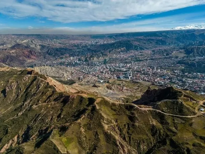 Framed Print : Aerial view from the impressive landmark Muela del Diablo down into the valley with the highest capital Framed Print : Aerial view from the impressive landmark Muela del Diablo down into the valley with the highest capital