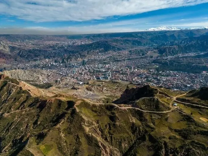 Framed Print : Aerial view from the impressive landmark Muela del Diablo down into the valley with the highest capital Framed Print : Aerial view from the impressive landmark Muela del Diablo down into the valley with the highest capital