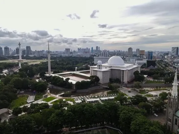 Framed Print : Aerial view of Istiqlal Mosque Framed Print : Aerial view of Istiqlal Mosque
