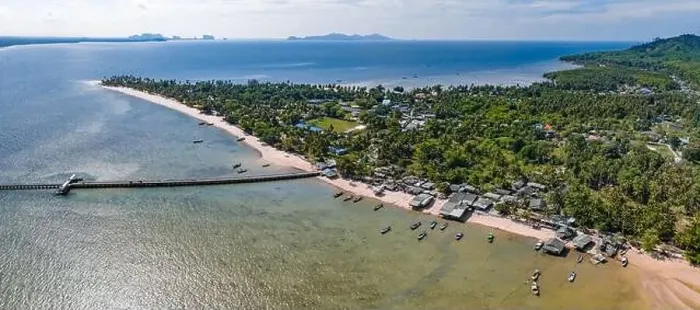 Framed Print : Aerial view of koh Mook or koh Muk island, in Trang, Thailand Framed Print : Aerial view of koh Mook or koh Muk island, in Trang, Thailand