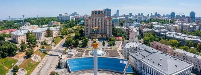 Framed Print : Aerial view of the Kyiv Ukraine above Maidan Nezalezhnosti Independence Monument Framed Print : Aerial view of the Kyiv Ukraine above Maidan Nezalezhnosti Independence Monument