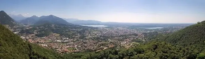 Framed Print : Aerial View - Landscape of Como and small alpine lakes in the background - Como, Lombardy, Italy Framed Print : Aerial View - Landscape of Como and small alpine lakes in the background - Como, Lombardy, Italy