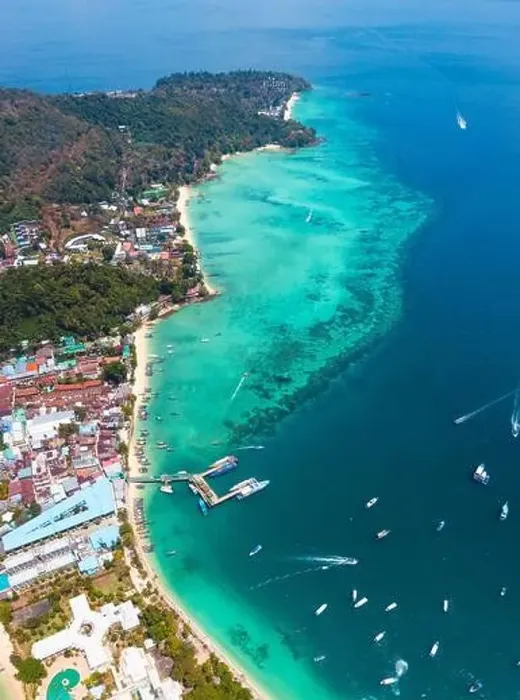 Framed Print : Aerial view of Loh Dalum and tonsai beach in koh Phi Phi islands, Krabi, Thailand Framed Print : Aerial view of Loh Dalum and tonsai beach in koh Phi Phi islands, Krabi, Thailand