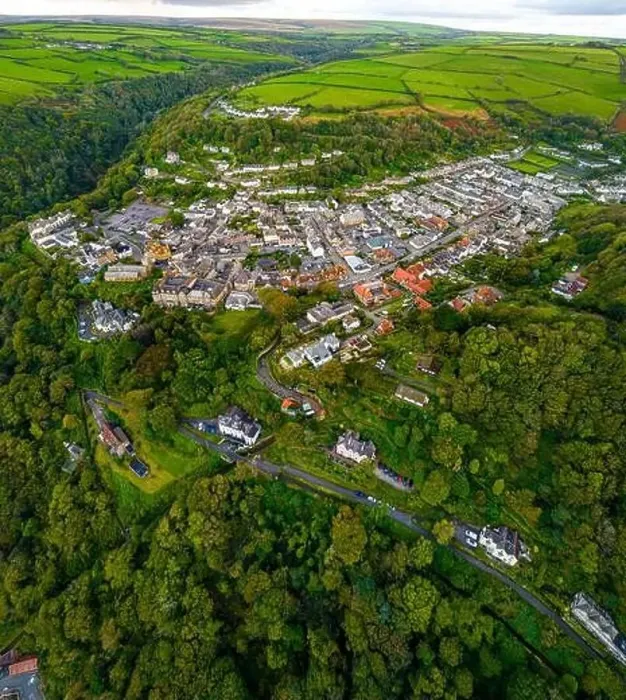 Framed Print : Aerial view of Lynton, a town on the Exmoor coast in the North Devon district in the county of Devon, England Framed Print : Aerial view of Lynton, a town on the Exmoor coast in the North Devon district in the county of Devon, England