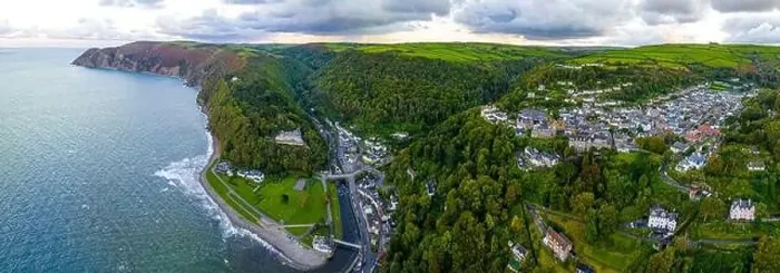 Framed Print : Aerial view of Lynton, a town on the Exmoor coast in the North Devon district in the county of Devon, England Framed Print : Aerial view of Lynton, a town on the Exmoor coast in the North Devon district in the county of Devon, England