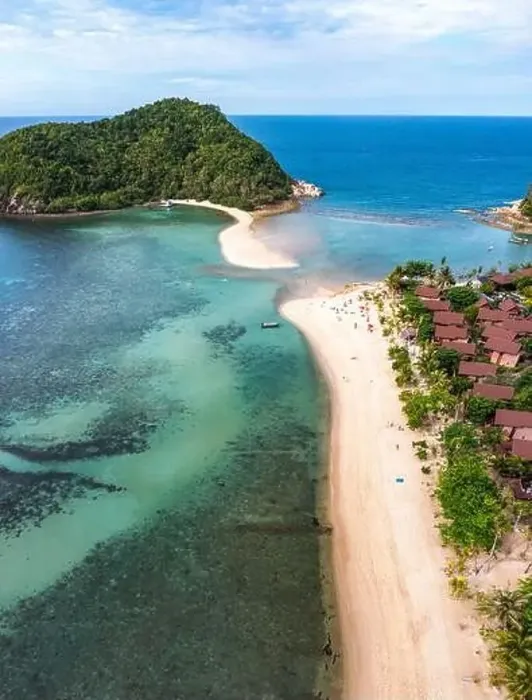 Framed Print : Aerial view of Mae Haad beach in koh Phangan, Surat Thani, Thailand Framed Print : Aerial view of Mae Haad beach in koh Phangan, Surat Thani, Thailand