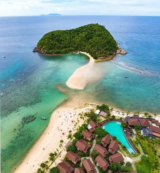 Framed Print : Aerial view of Mae Haad beach in koh Phangan, Surat Thani, Thailand Framed Print : Aerial view of Mae Haad beach in koh Phangan, Surat Thani, Thailand