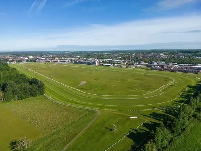 Framed Print : Aerial view over Newbury Racecourse Framed Print : Aerial view over Newbury Racecourse