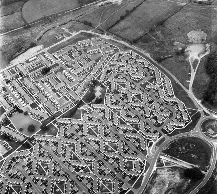 Framed Print : Aerial view of the newly built Woodside housing estate in Telford 1970s Framed Print : Aerial view of the newly built Woodside housing estate in Telford 1970s