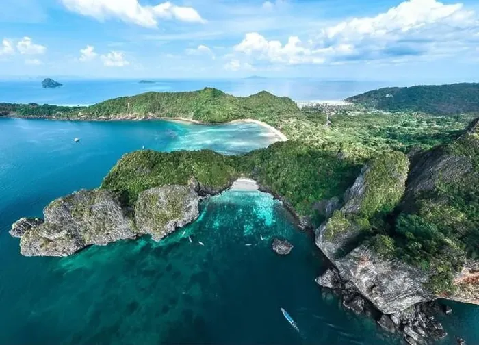 Framed Print : Aerial view of Nui beach in koh Phi Phi Don island, in Krabi, Thailand Framed Print : Aerial view of Nui beach in koh Phi Phi Don island, in Krabi, Thailand